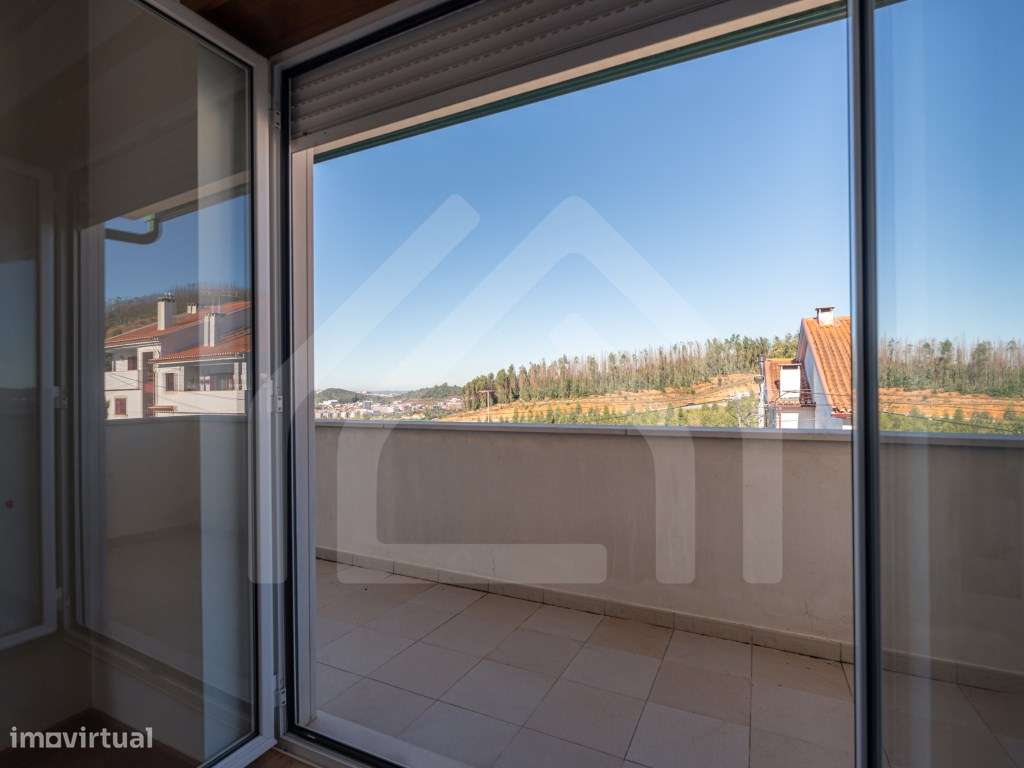 Apartamento T2 com sótão | Ceira-16