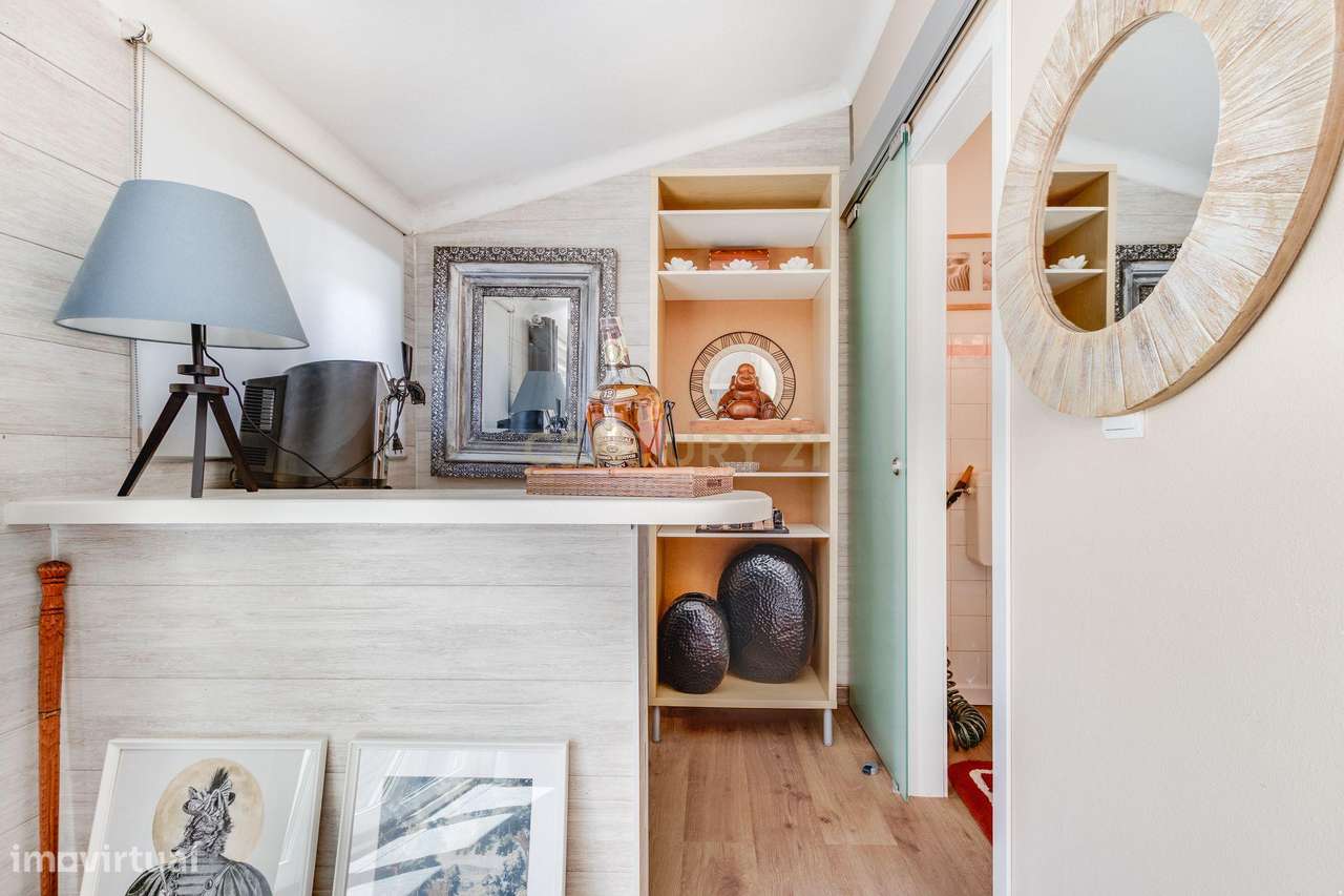 MORADIA T4 COM JARDIM E GARAGEM-41