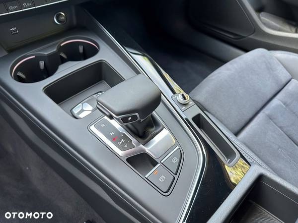 Audi A4 35 TFSI mHEV S Line S tronic - 17