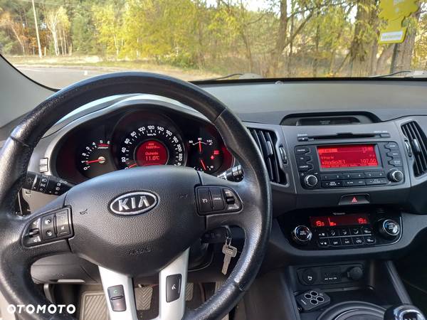 Kia Sportage 1.7 CRDI 2WD ISG Attract - 8