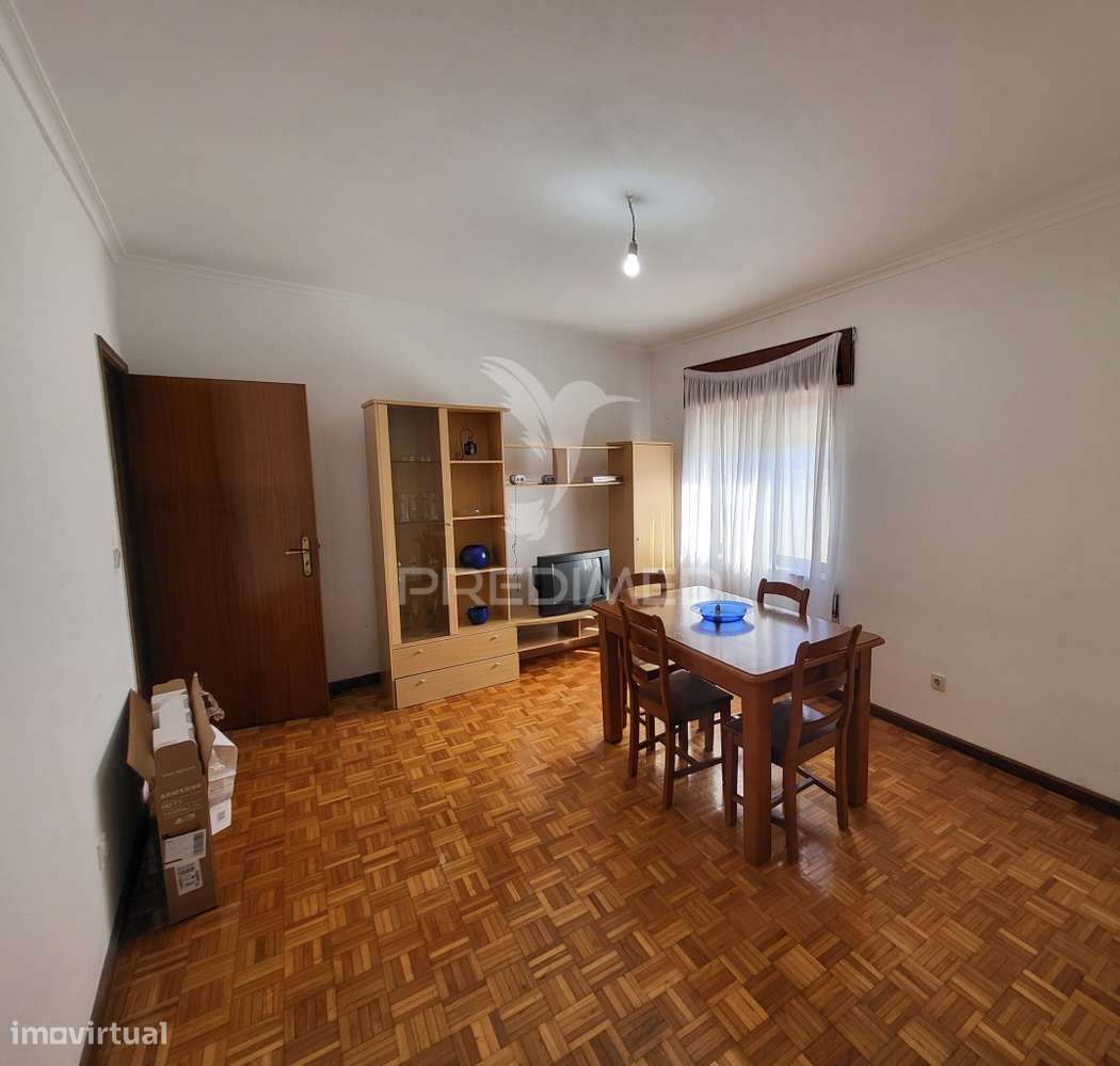 Apartamento T2 no centro de Macedo de Cavaleiros - Grande imagem: 4/9