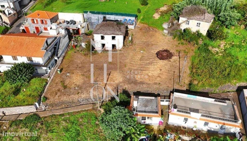 Propriedade no Arco da Calheta para recuperar-28