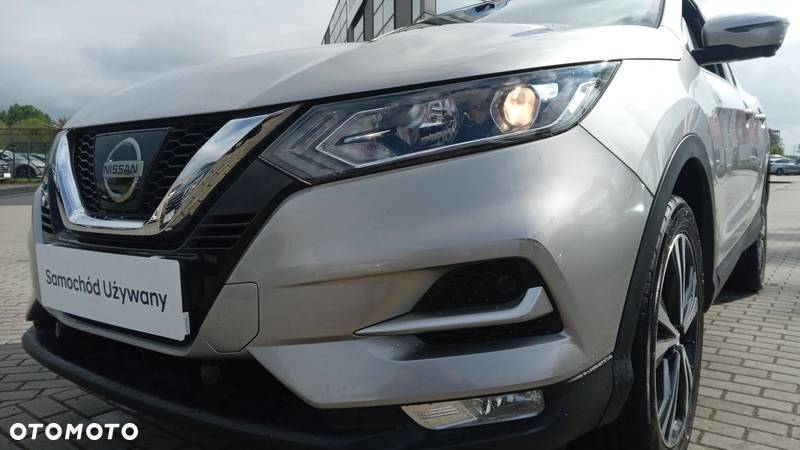 Nissan Qashqai 1.2 DIG-T N-Connecta EU6 - 9