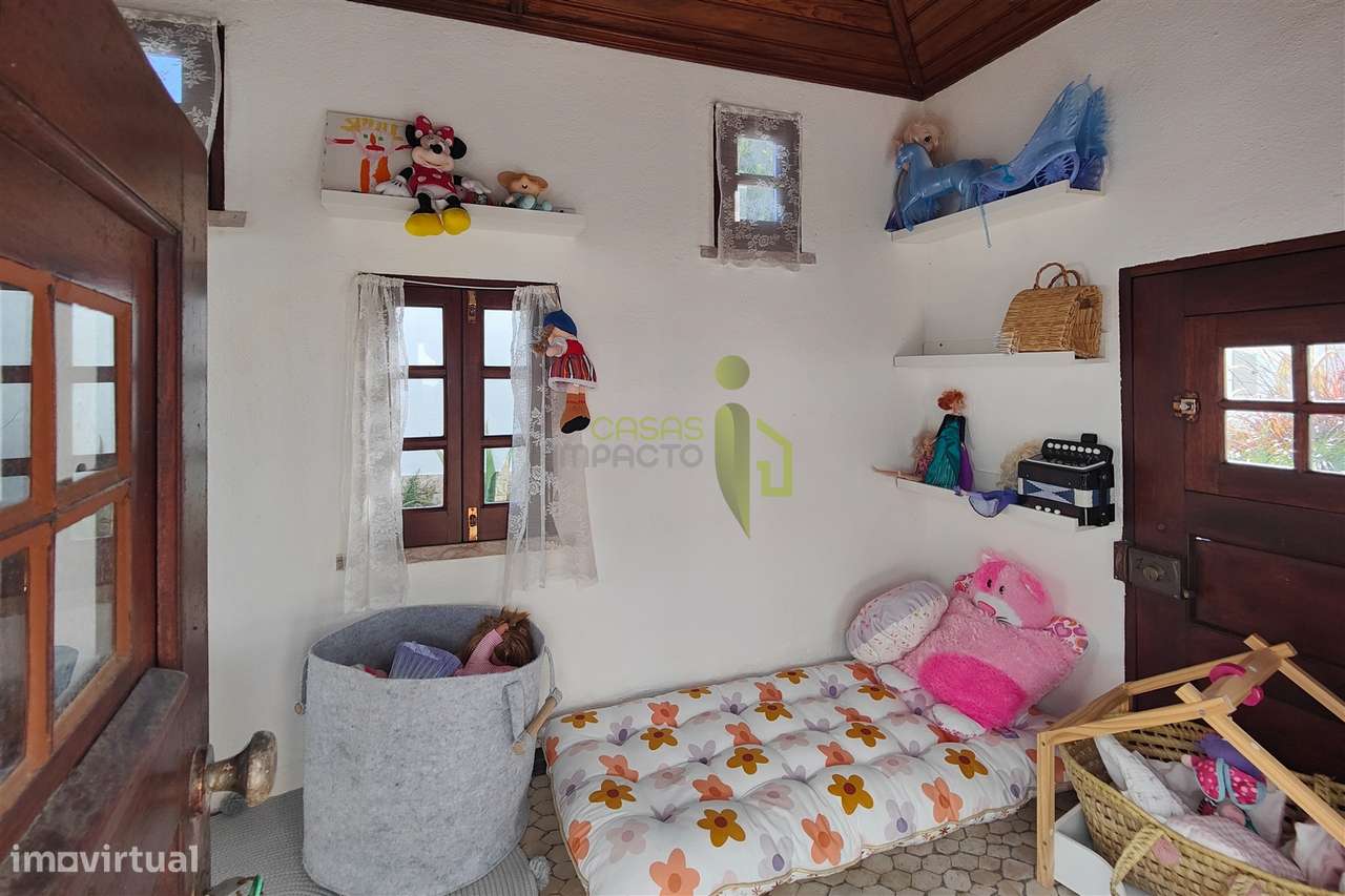 Moradia Clássica T3 transformada em T4, em Rio de Mouro, Sintra-34