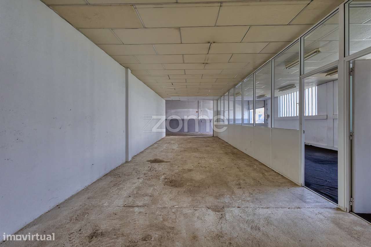 Armazéns de 1750m² c/ escritório e Potencial Habitacional em São Ro...-25