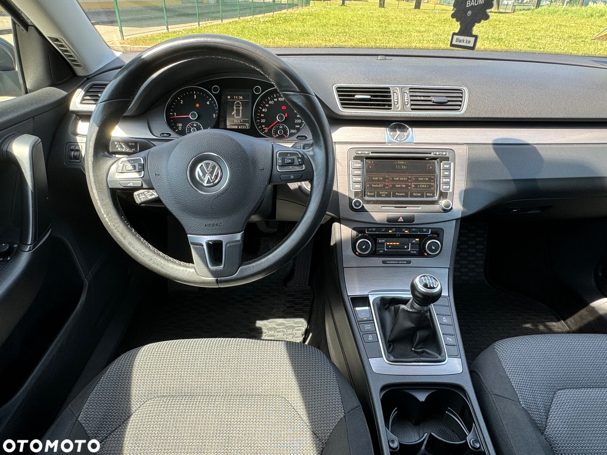 Volkswagen Passat 2.0 TDI Comfortline - 15