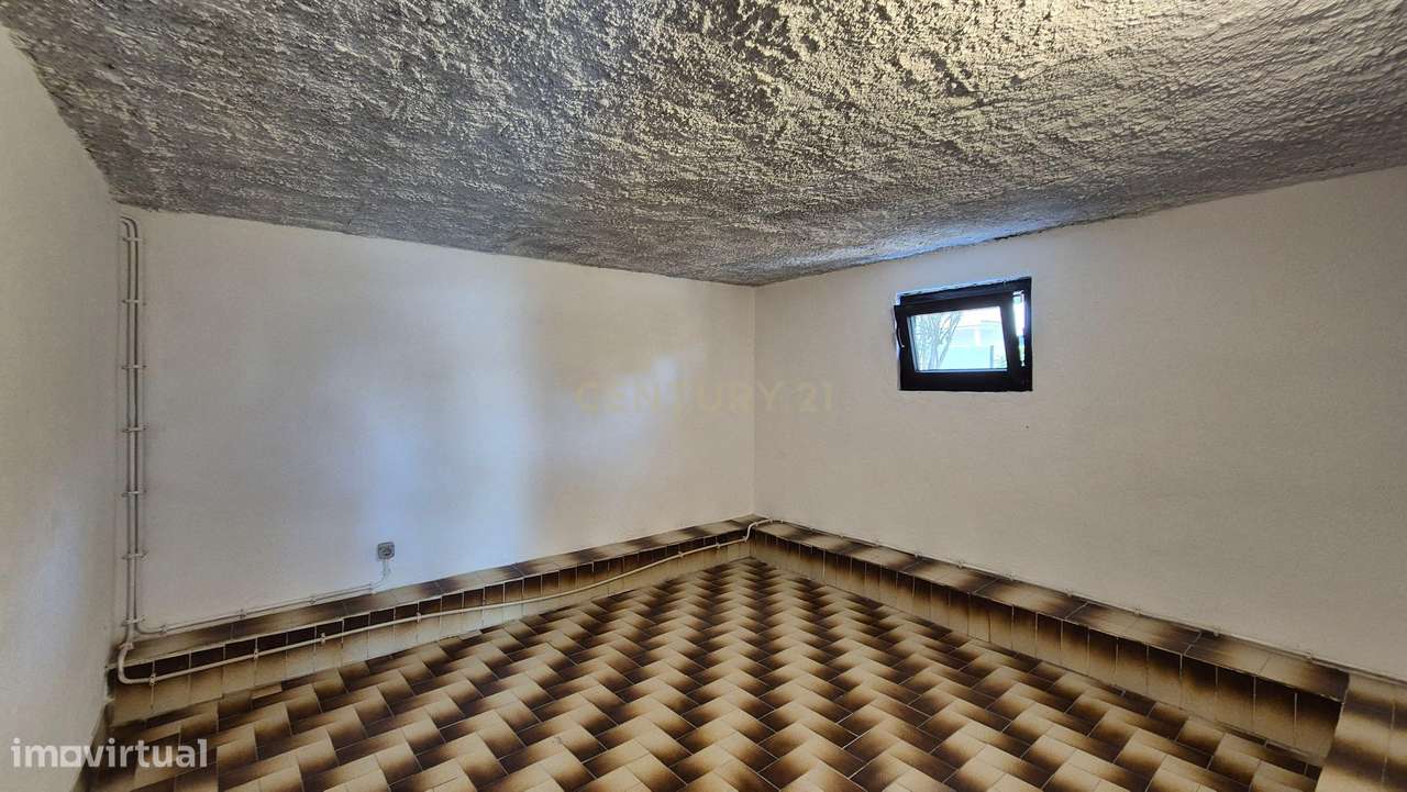 Terreno com anexo T0 perto da Lagoa de Albufeira — oportunidade única!-13