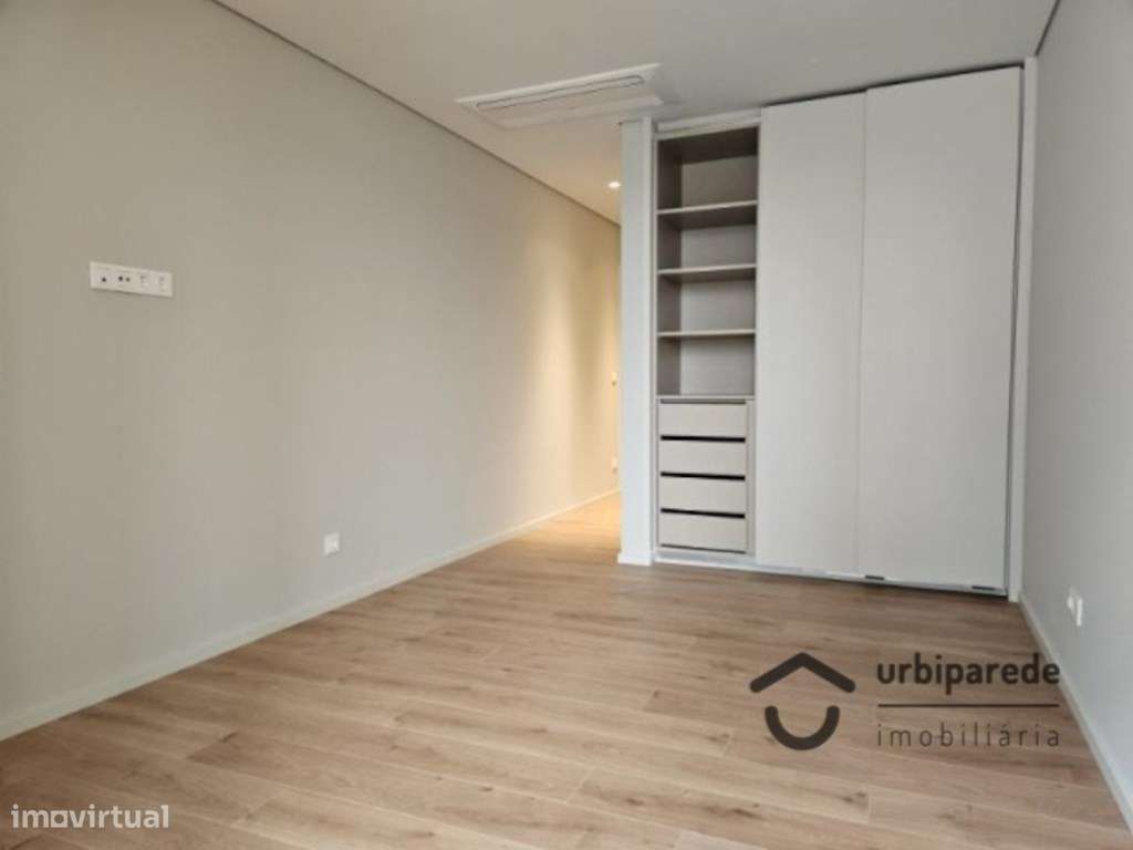 Apartamento T3 no condomínio Monview Miraflores-13