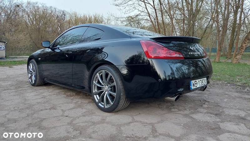 Infiniti G G37 S - 9