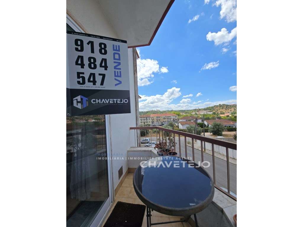 Apartamento T2 com garagem dupla e vista para o Castelo de Tomar-21