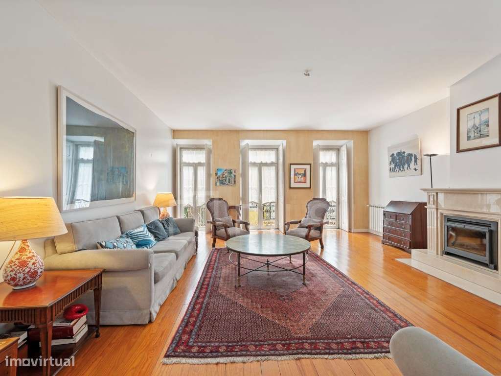 Moradia T6 com quatro pisos e terraço no Príncipe Real - Grande imagem: 2/51