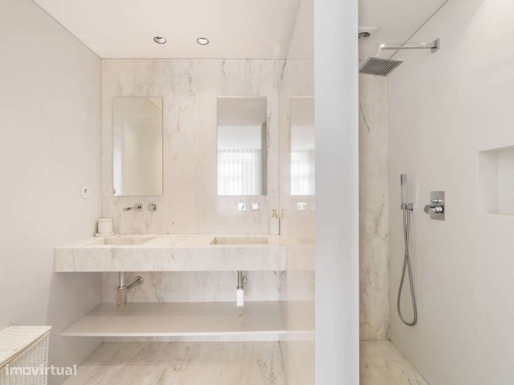 Apartamento T3 de luxo no Centro Histórico de Braga-40