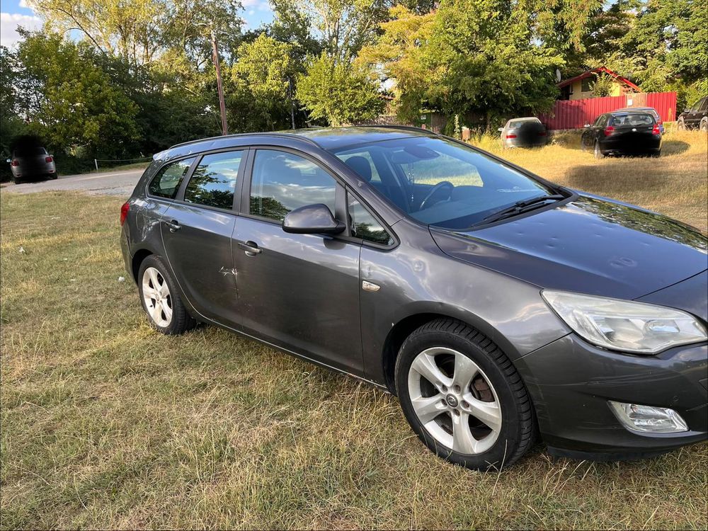 Opel Astra J [2009 - 2018] 1.7 CDTI 2011
