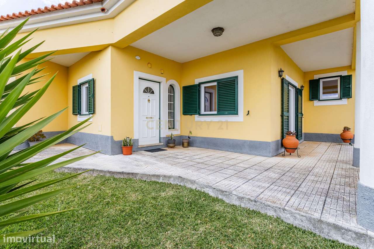 Moradia T4 térrea com lote de 1.600m2-38