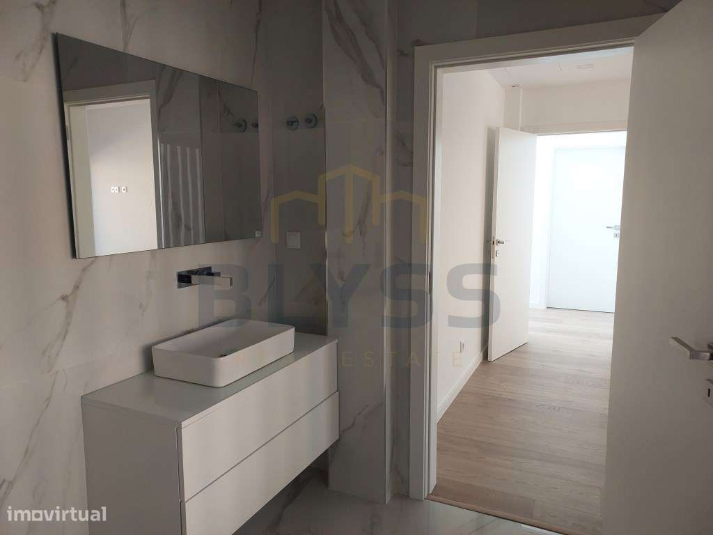 Moradias T4, em Condomínio Privado com Piscina.-29