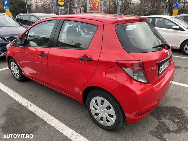 Toyota Yaris 1.3 VVT-i Luna - 5