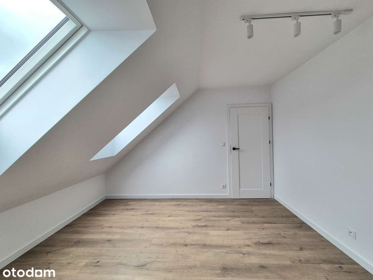 Wykończony, komfortowy nowy dom!-6