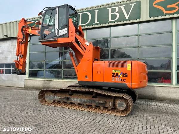 Hitachi ZX210LC-3 - 16