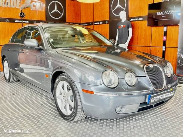 Jaguar S-Type - 13