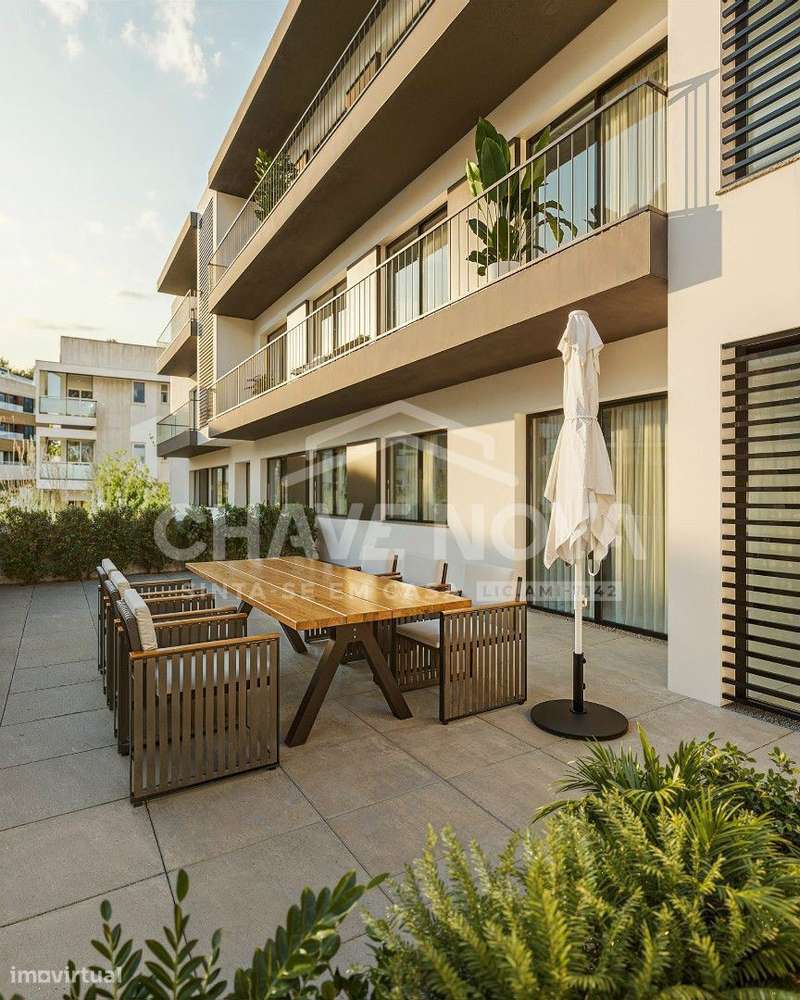 Apartamento T4 Novo c/ 2 Lugares de Garagem na Madalena - Grande imagem: 5/16