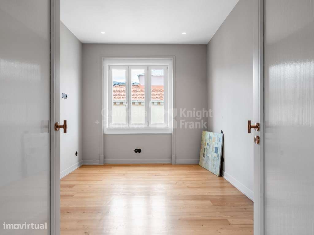 Apartamento T4 com terraço privativo nas Avenidas novas, Lisboa-19