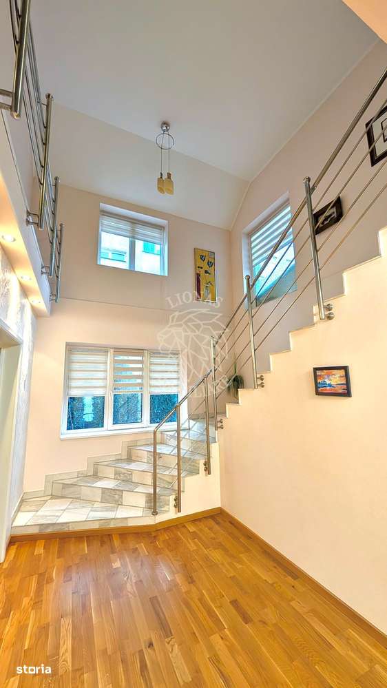 Casa 6 camere 244 mp+ Spatiu Comercial- teren 500 mp-Zona Han - Imagine principală: 4/15