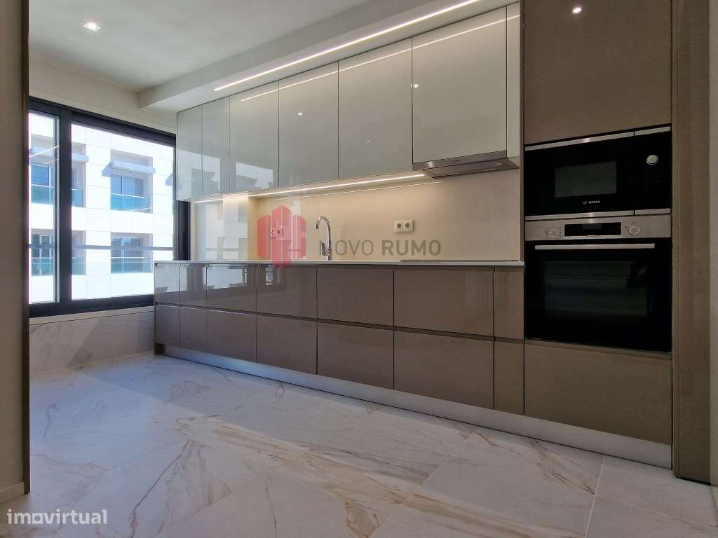 Apartamento T3 novo com terraço no centro da Maia pronto a habitar.-0