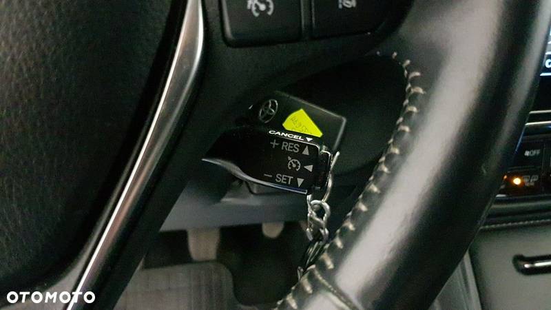 Toyota Auris 1.6 Premium - 27
