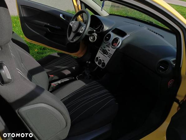 Opel Corsa 1.2 16V Color Edition - 15