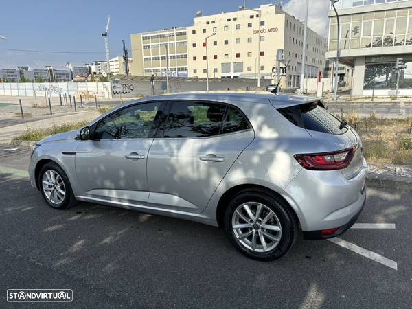 Renault Mégane 1.5 Blue dCi Zen - 3