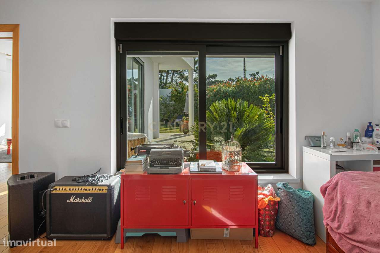 Moradia Isolada T4 291m2 em Lote de 1050 m2 em Mucifal, Colares, Sintr-26