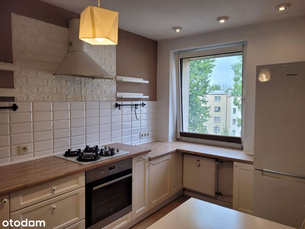 Atrakcyjne, umeblowane mieszkanie jednopokojowe o metrażu ,40m2