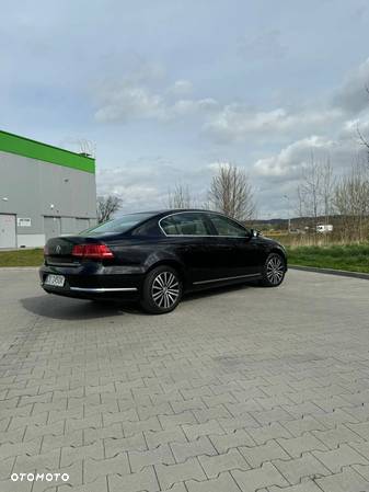 Volkswagen Passat 2.0 TDI Highline - 6