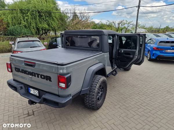 Jeep Gladiator - 35