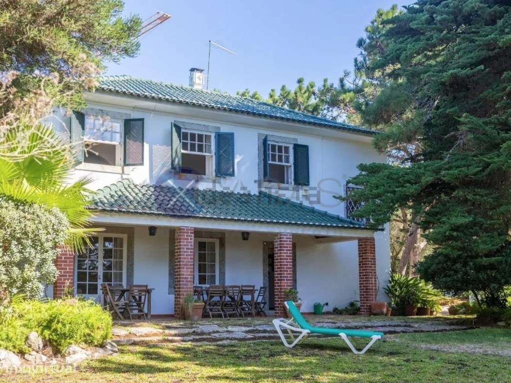 Moradia para obras totais para uma construção máxima de 554 m2, T6 ...-0