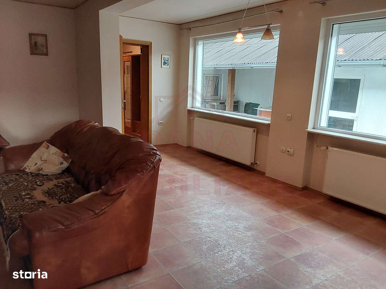 CASĂ P+E, 360 MP, 5 CAMERE\ OȚELU-ROȘU\ZONA GAI-2