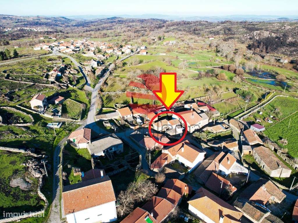 MORADIA T4 C/ GARAGEM-18