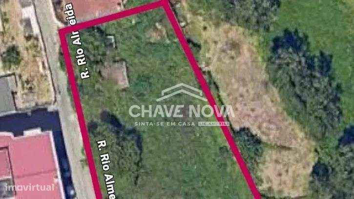 Terreno Urbano c/  993m² em Vilar de Paraíso, Vila Nova de Gaia - Grande imagem: 3/4