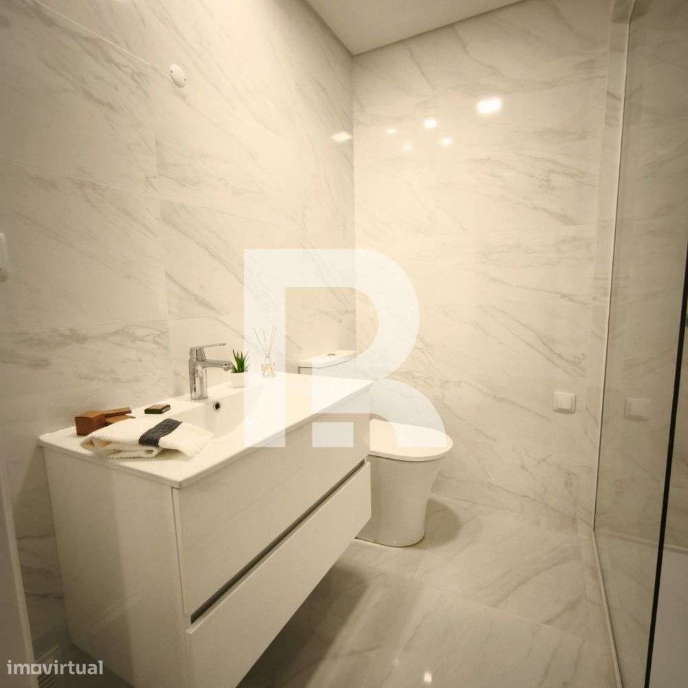 Apartamento T3 totalmente remodelado em Benfica-11