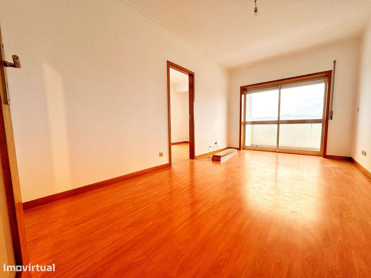 Apartamento T2 em excelente estado – Caldas das Taipas-7