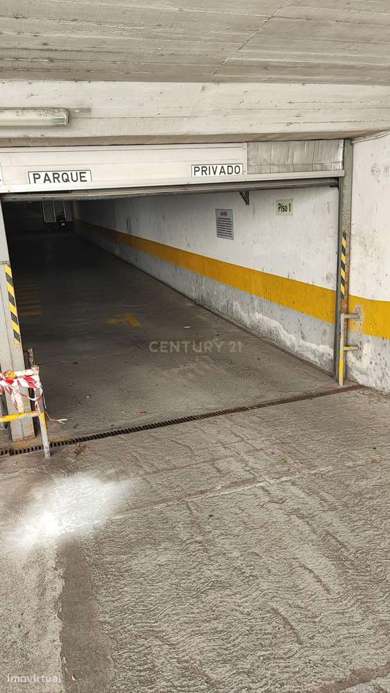 Espaço de Estacionamento em Alvalade, Lisboa-4