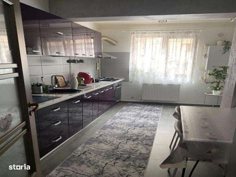 Apartament 3 camere| 2 băi | Mobilat și utilat| Boxă + loc de parcare - Imagine principală: 3/8