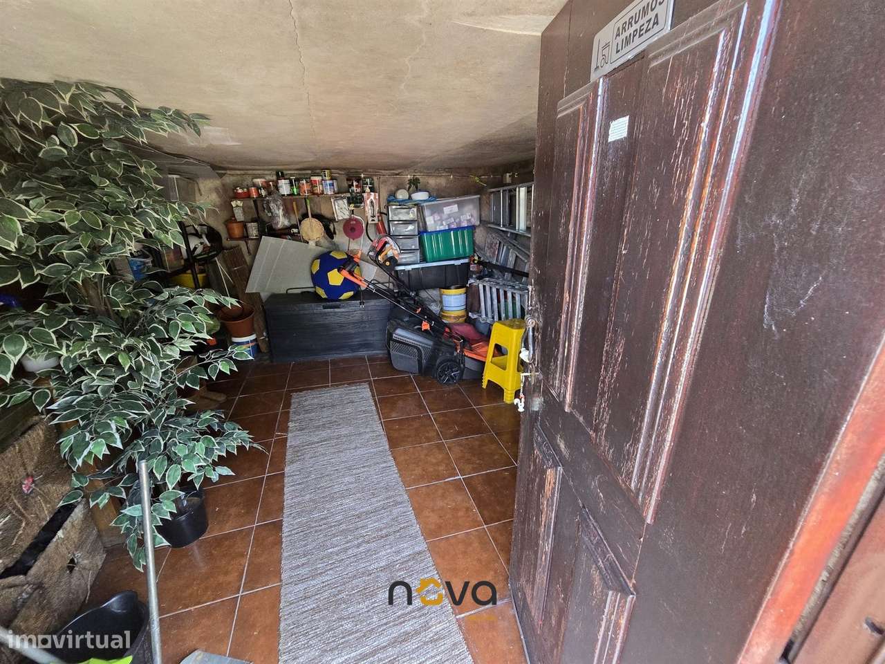 Moradia T3 situada no Soajo-56