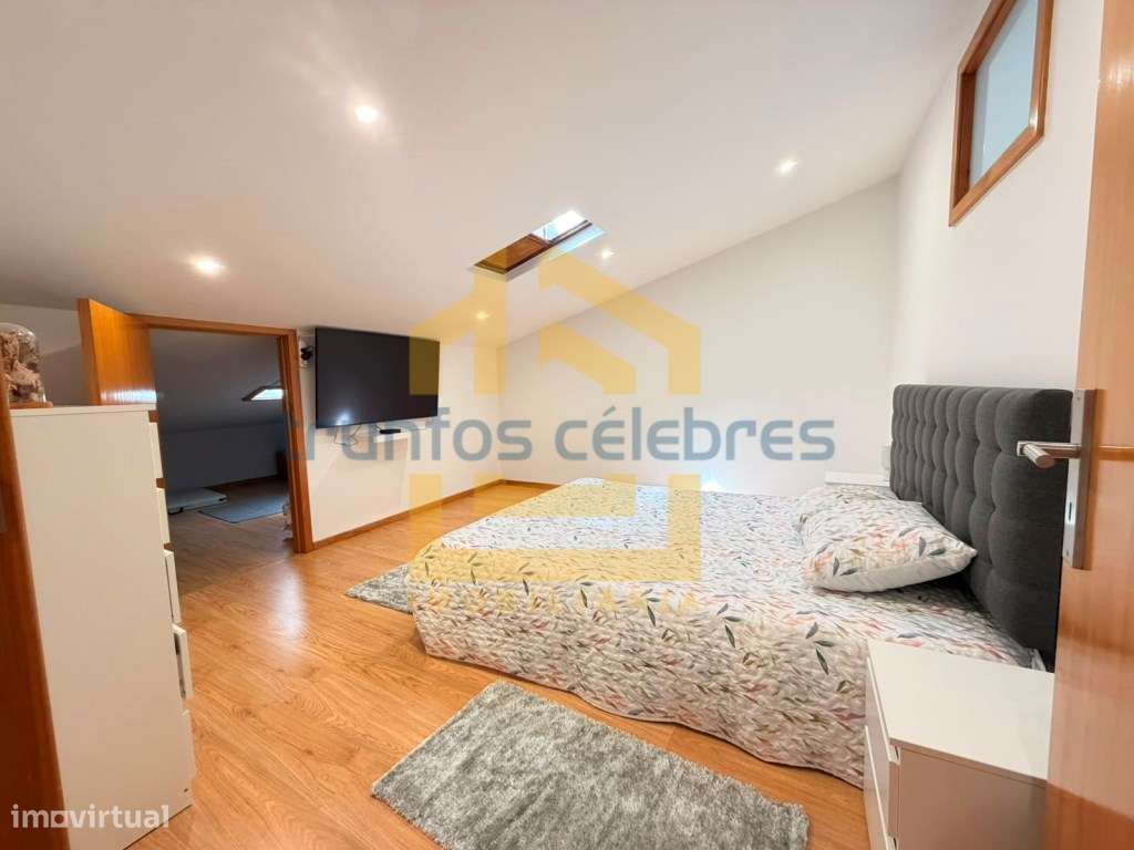 *Moradia T3+1 Renovada | Terraço Privativo | A 600 m da Praia e 400...-18