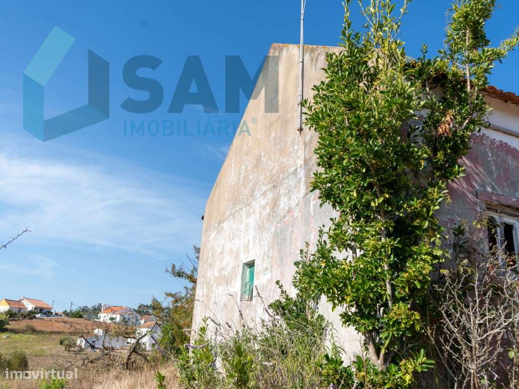 Moradia Térrea para Restauro | Terreno de malha urbana com 9.004 m²-28