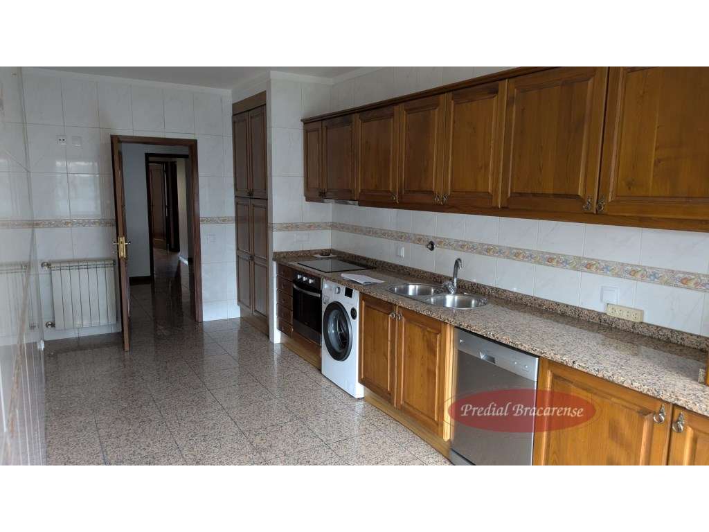 Apartamento T3 em Lamaçães. - Grande imagem: 2/18