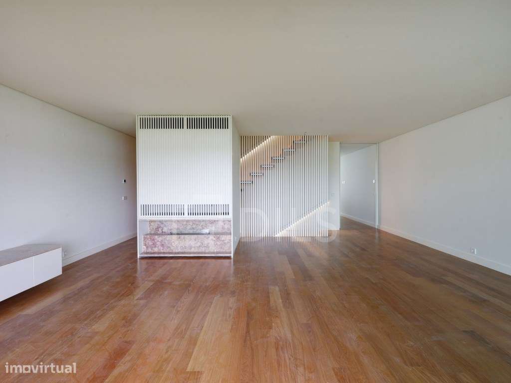 Moradia T5 em Alcântara com jardim - Grande imagem: 4/27