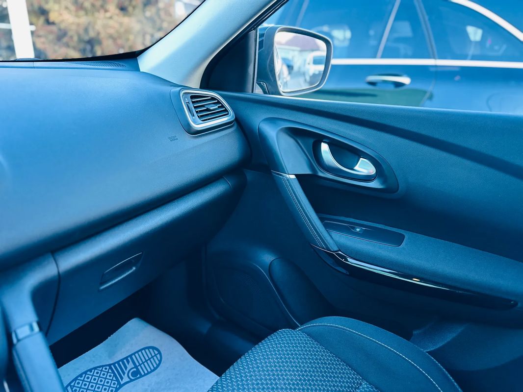 Renault Kadjar TCe EDC GPF Intens - 24