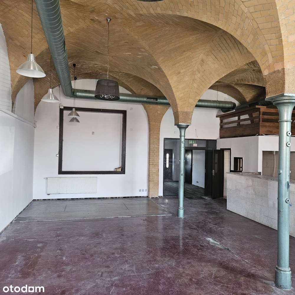 Kamienica w centrum miasta-9