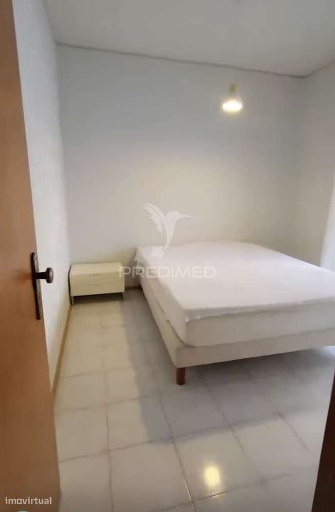 Apartamento T1 com Varanda Fechada junto ao Bonfim – Setúbal-13